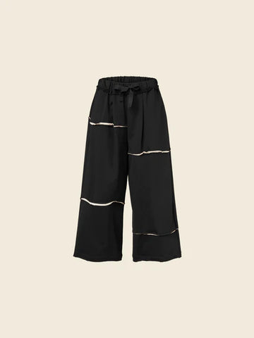 TROUSERS WITH SEAMS AND ECRU' COLOR INSERTS - 900048