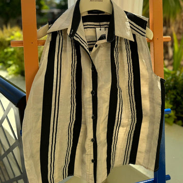 TOP - BLACK STRIPED - H501
