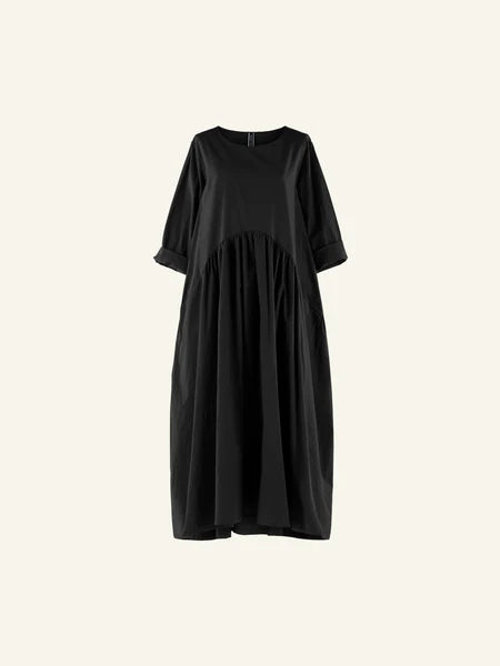 BLACK- LONG VOLUMINOUS DRESS - 110481