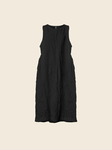 SLEEVELESS DRESS WITH WRINKLED EFFECT F/W23