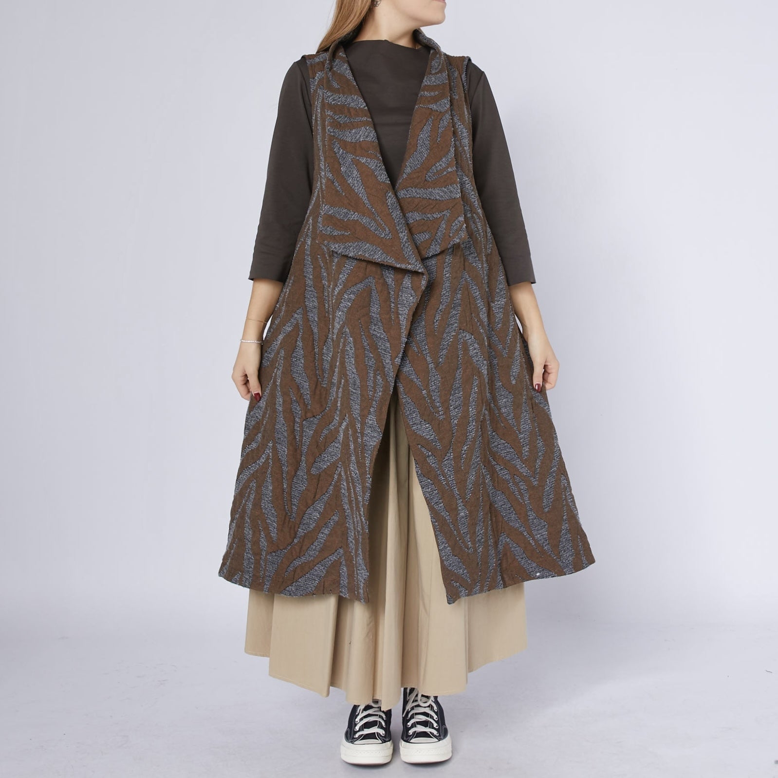 LONG VEST BROWN AND GREY PATTERNED FABRIC - 224317