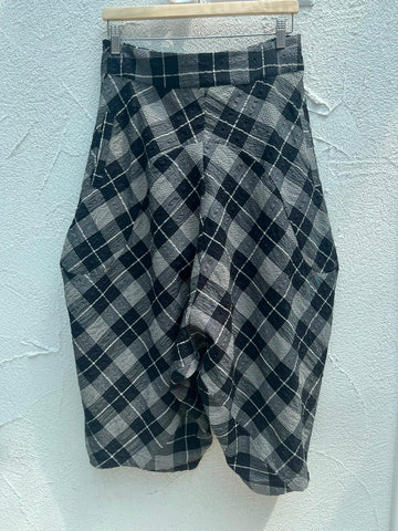 WOMAN TROUSERS - BLACK & WHITE - 260087