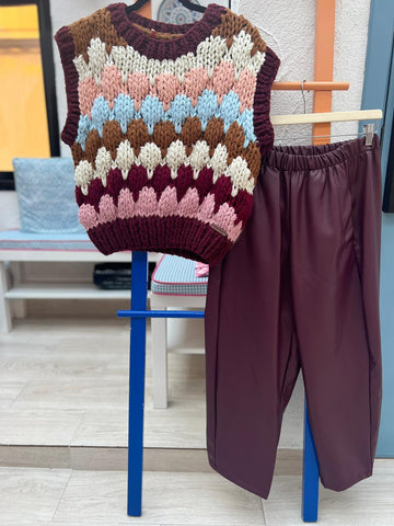 KNITTED VEST - MAROON - M101