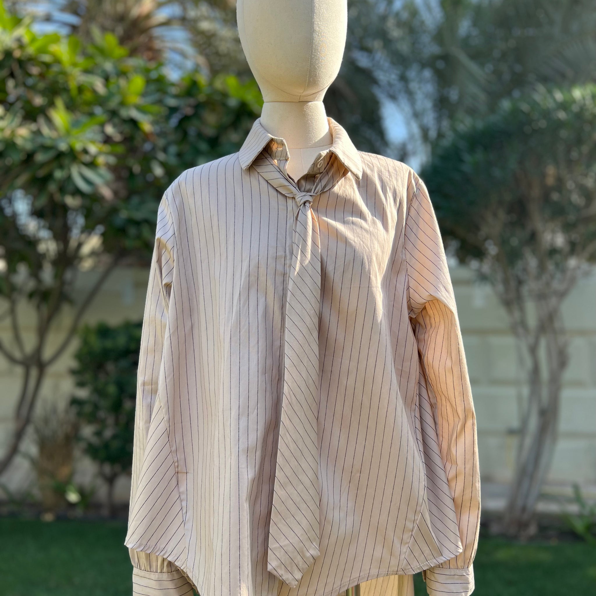 BEIGE - Blusa rayas discontinuas - 43C6-P12XC -  THIN LINES