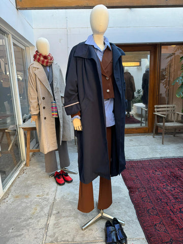 NAVEY BLUE LONG COAT 37 WD1898