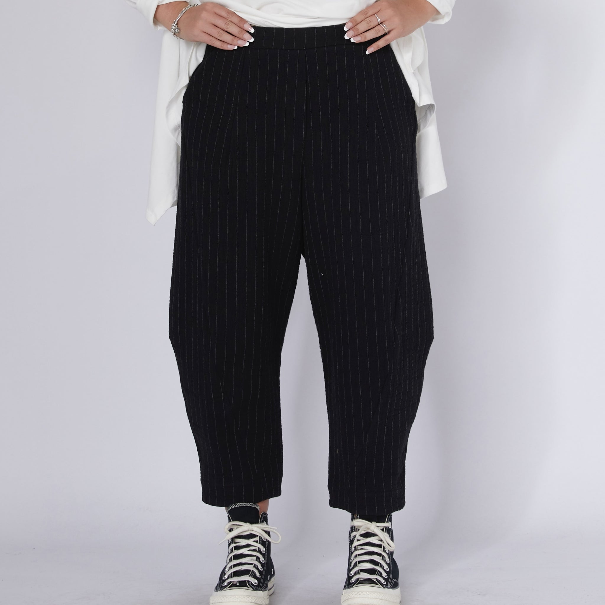 WOMAN TROUSERS - BLACK - 923082