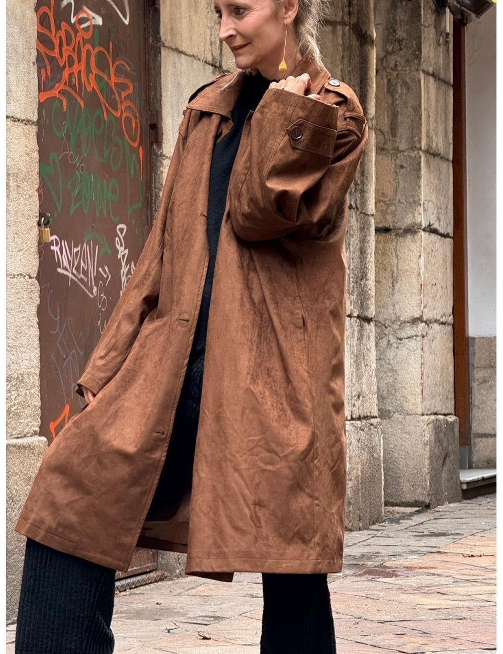 VELVET BROWN COAT 47 240284