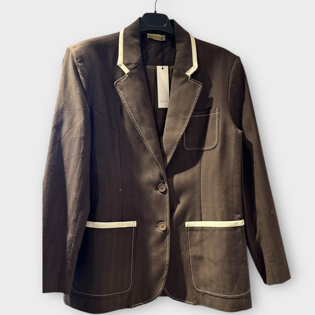BROWN JACKET 49 240234