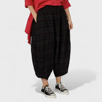 WOMEN TROUSERS BLACK WITH RED LINES - 824070