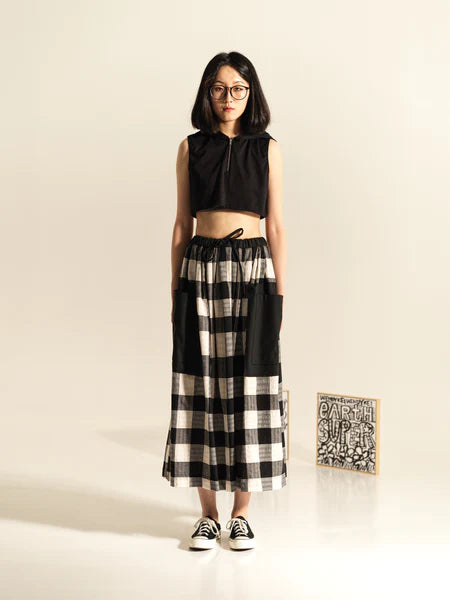 B/W CHECK SKIRT WITH BIG PATCH POCKETS -800101
