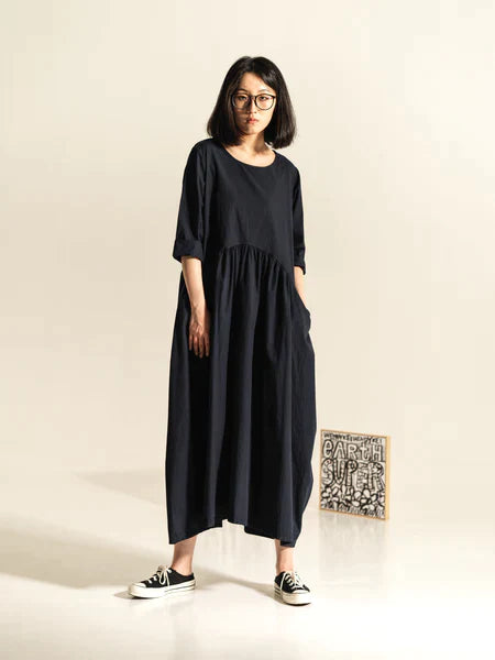 BLACK- LONG VOLUMINOUS DRESS - 110481